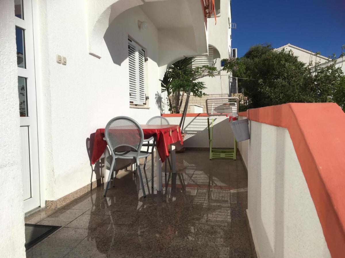 Apartments Villa Emilija Supetarska Draga Zewnętrze zdjęcie