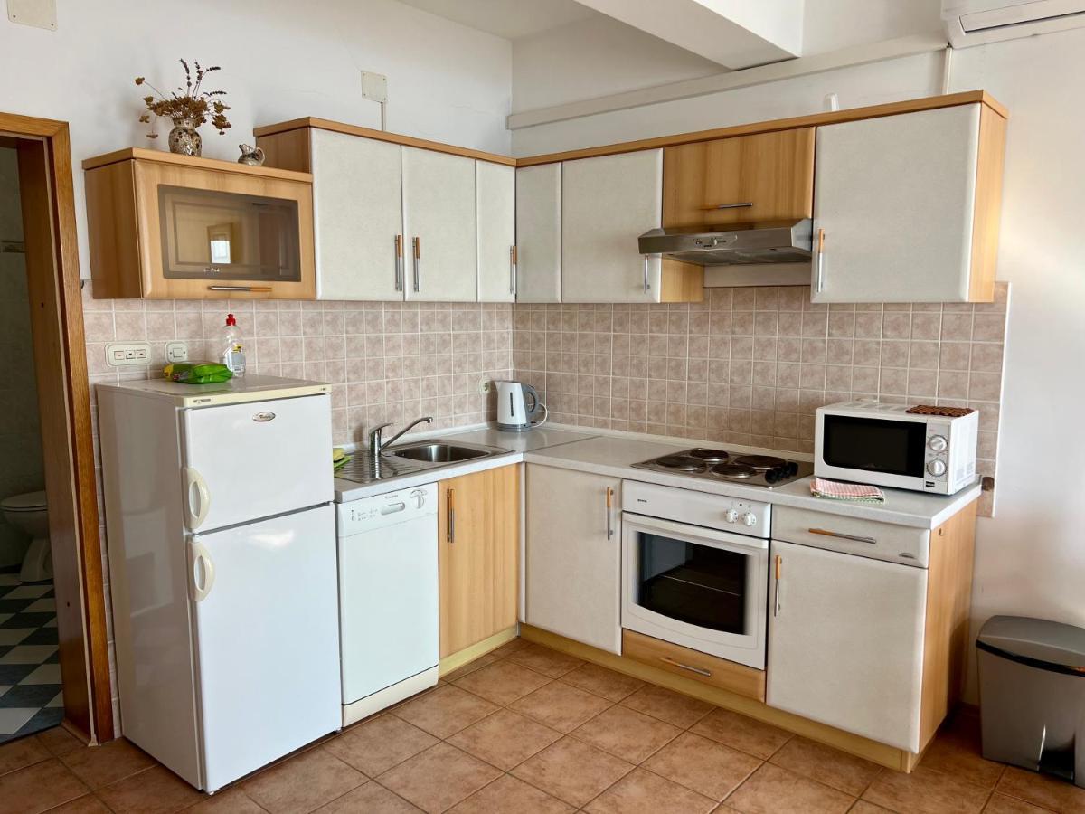 Apartments Villa Emilija Supetarska Draga Zewnętrze zdjęcie